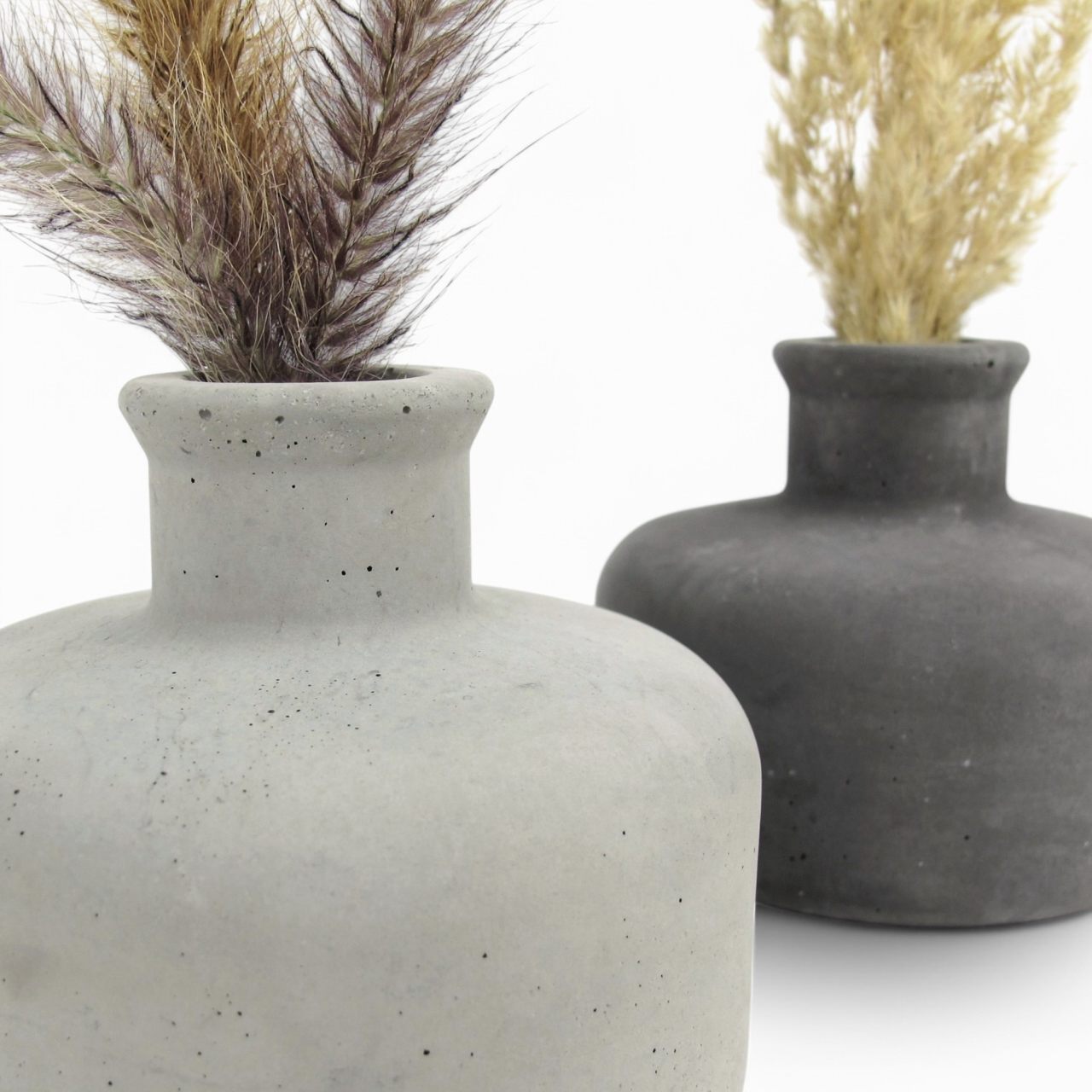 Wadah | Vase aus Beton
